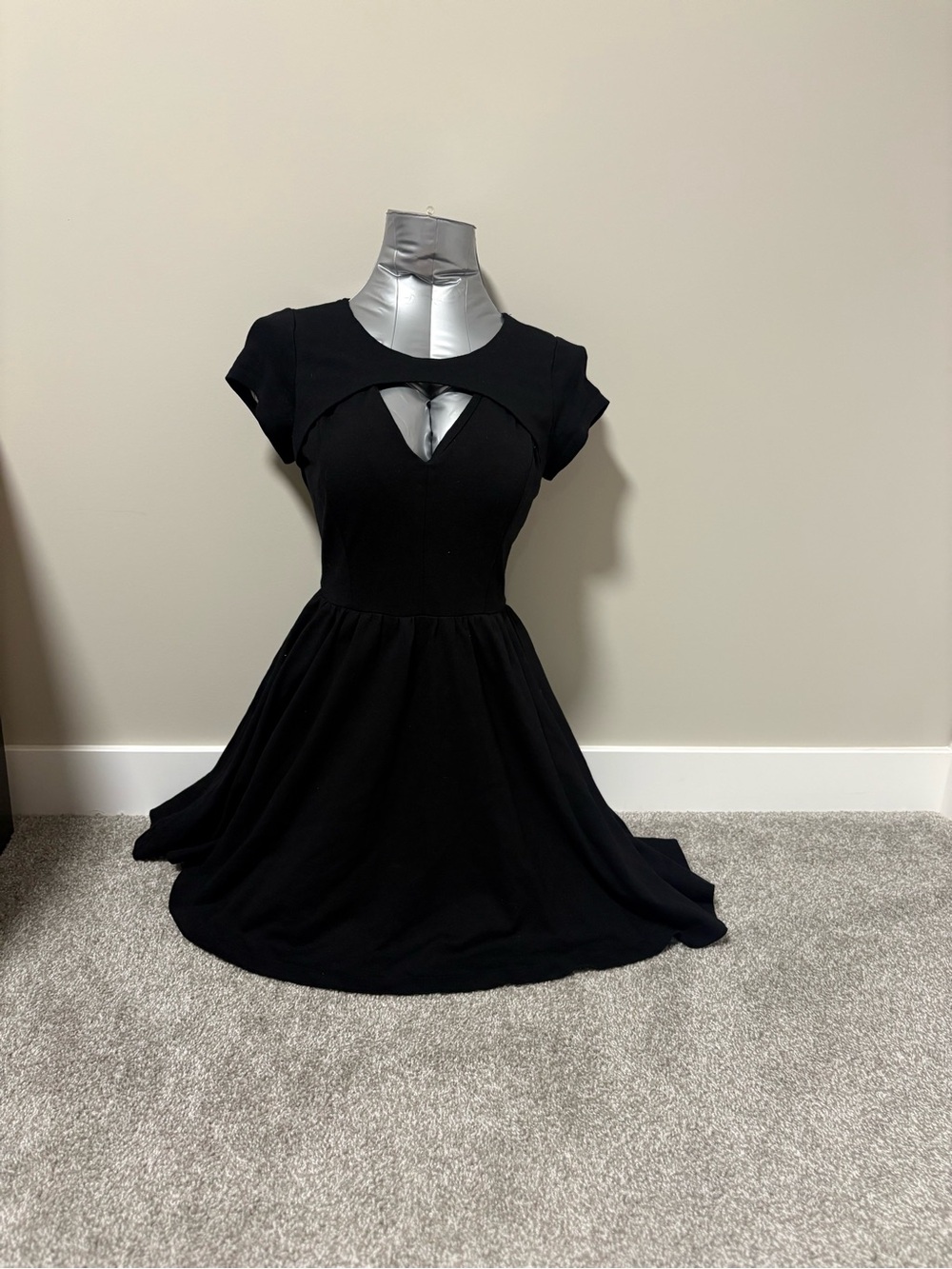Guess Black Short-Sleeve Skater Dress with Cutout
